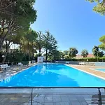Blu Mare Piscina Giardino E Centro Apartment Lido di Jesolo