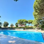 Blu Mare Piscina Giardino E Centro * Lido di Jesolo