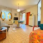 Apartment Blu Mare Piscina Giardino E Centro